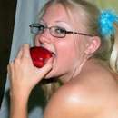 Naughty Heather from Honolulu Wants to Swap Pics! π
