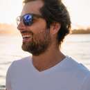 Handsome, tall and tanned guy wants to meet shy woman in Honolulu